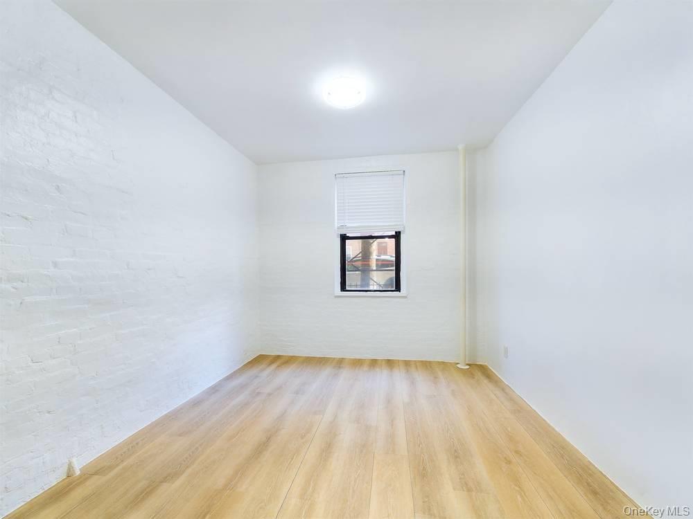 21-58 35 Street, Unit 1E photo 10