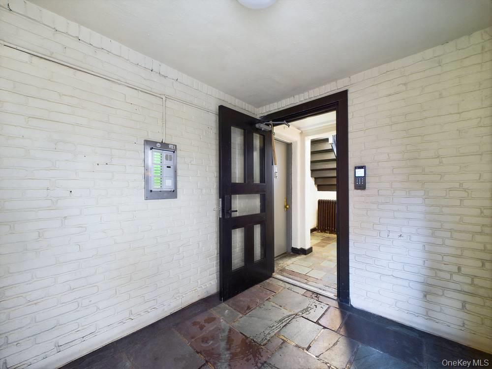 21-58 35 Street, Unit 1E photo 15
