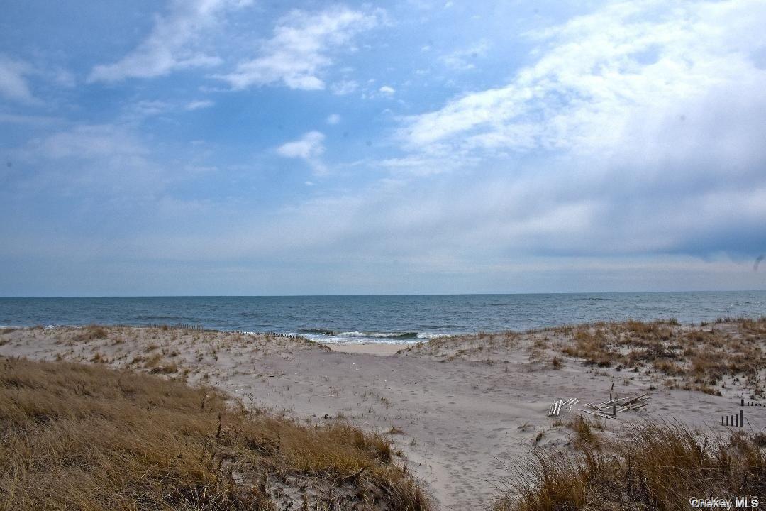 493 Dune Road – For Rent photo 7
