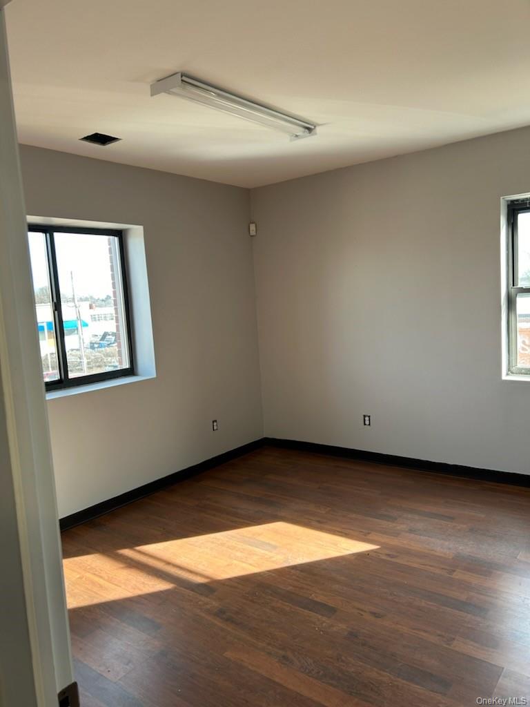 68 E Sandford Boulevard – For Rent photo 7