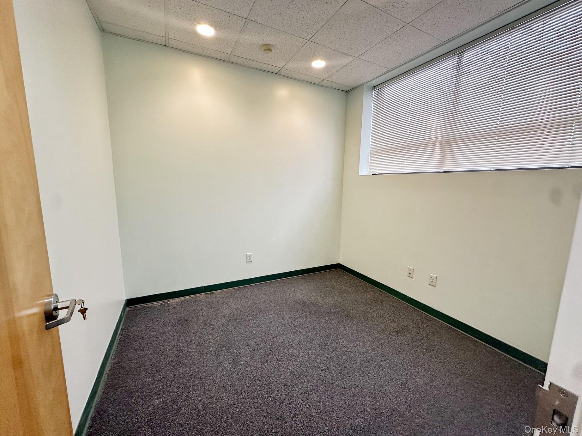 531 Central Park Avenue, Unit 102 photo 11