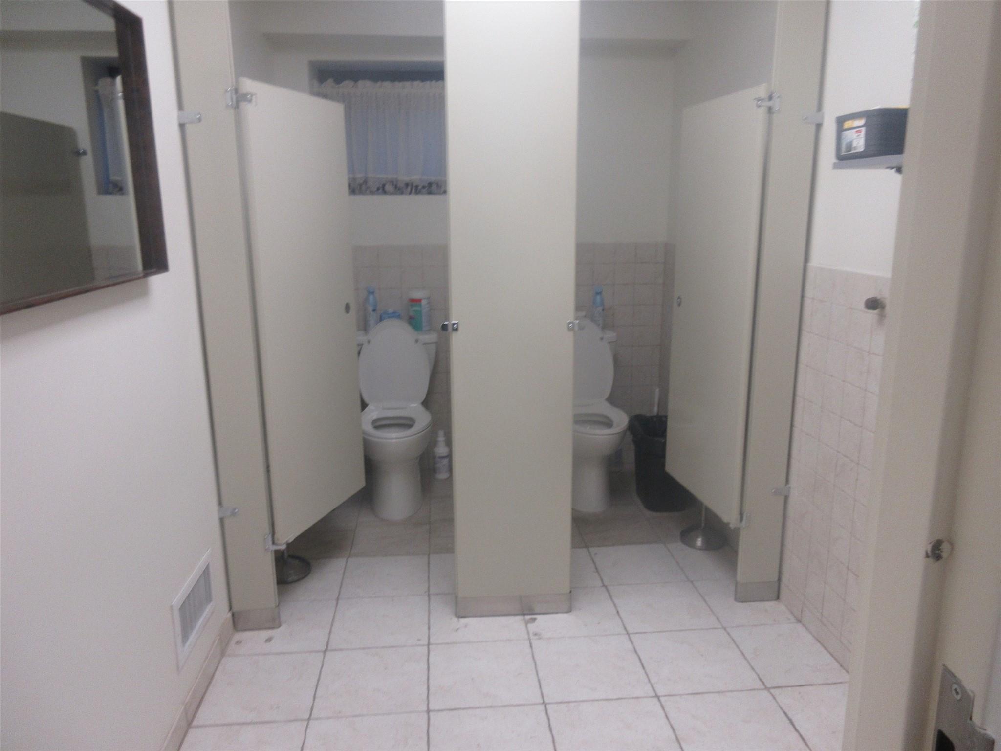 49 N Airmont Road – For Rent photo 20