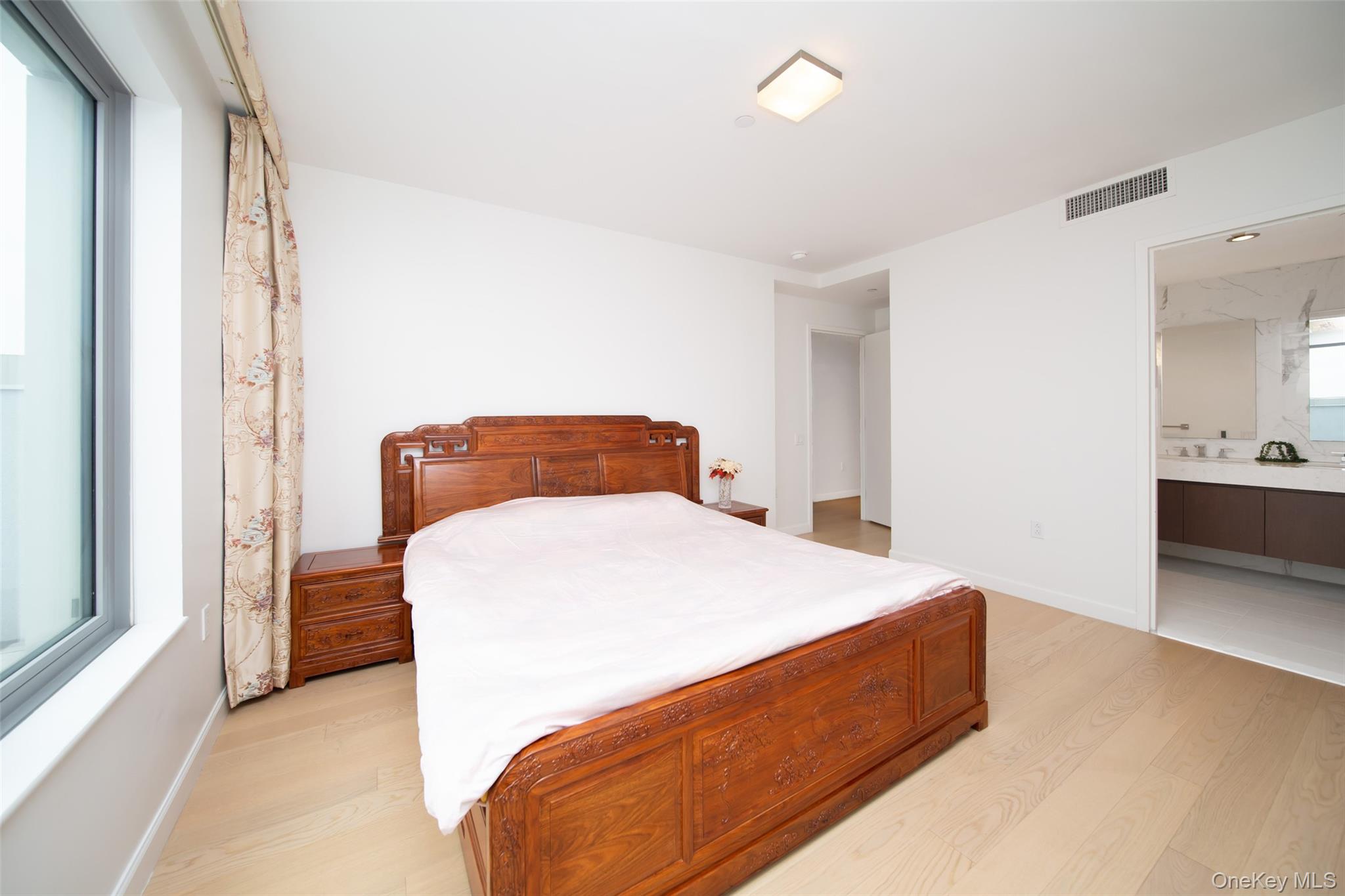 138-35 39th Avenue, Unit 17H photo 13