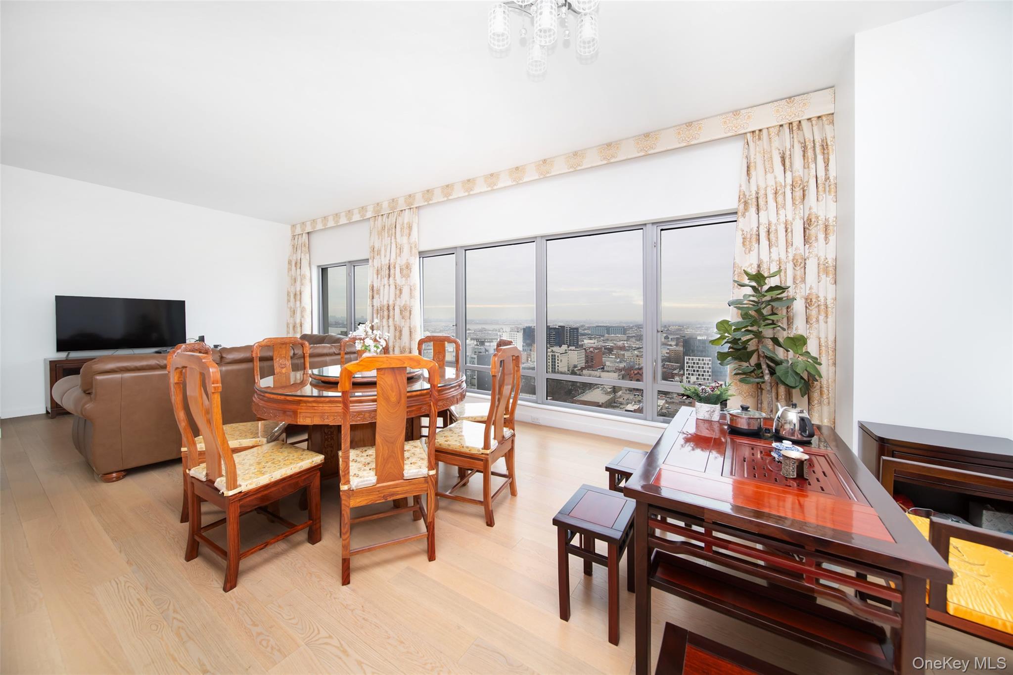 138-35 39th Avenue, Unit 17H photo 9