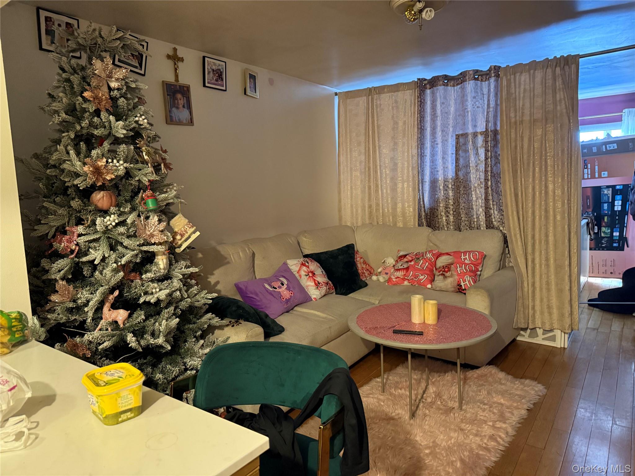 35-50 92 St – For Sale photo 27
