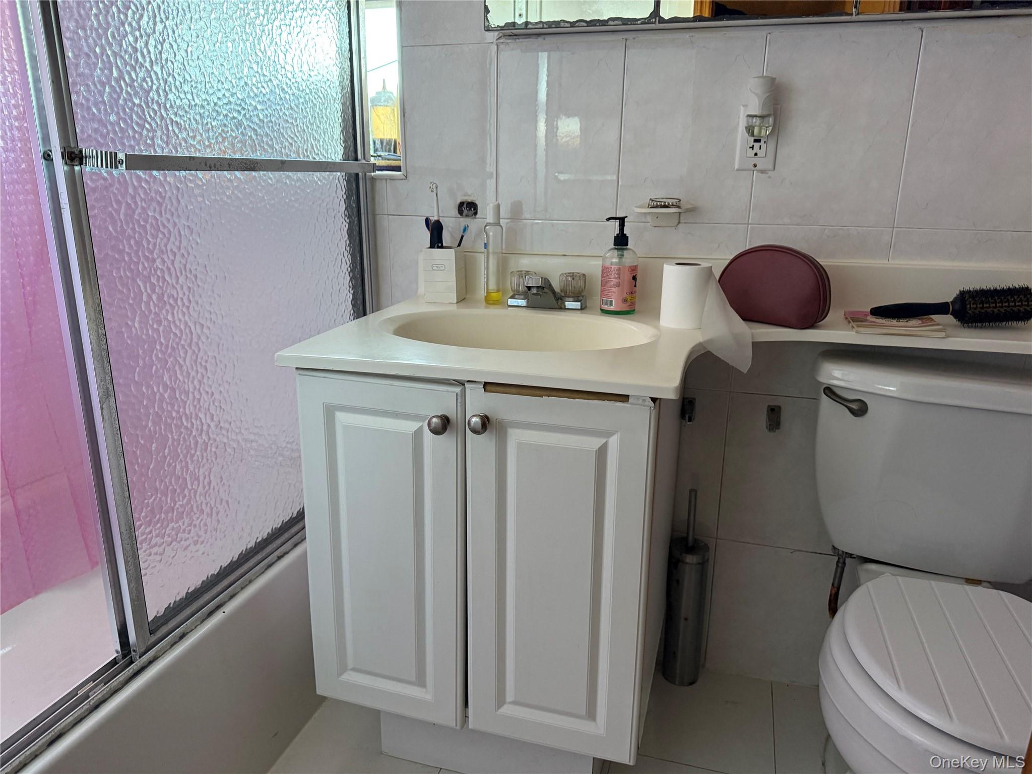 35-50 92 St – For Sale photo 28