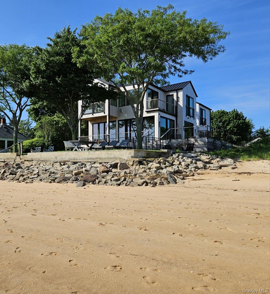 599 Peconic Bay Boulevard – For Rent photo 7