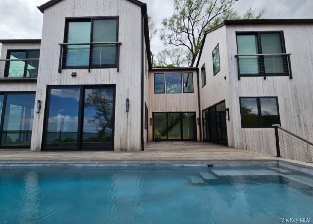 599 Peconic Bay Boulevard – For Rent photo 38