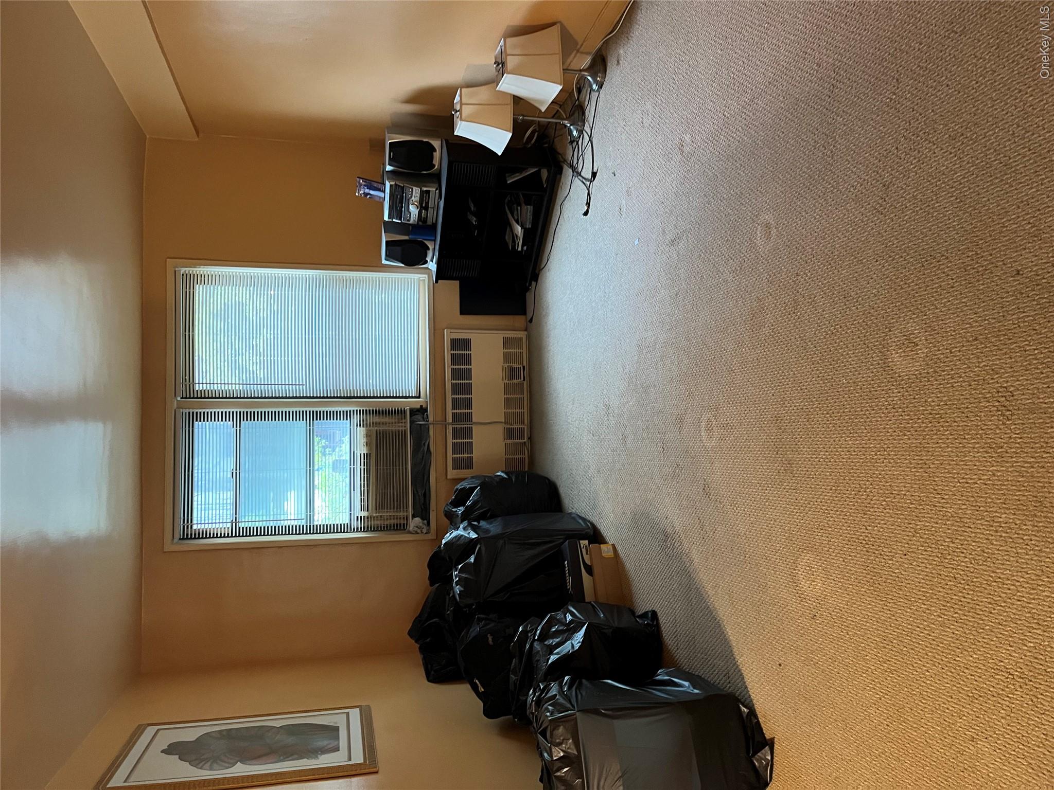 33-24 Junction Blvd, Unit 3M photo 2