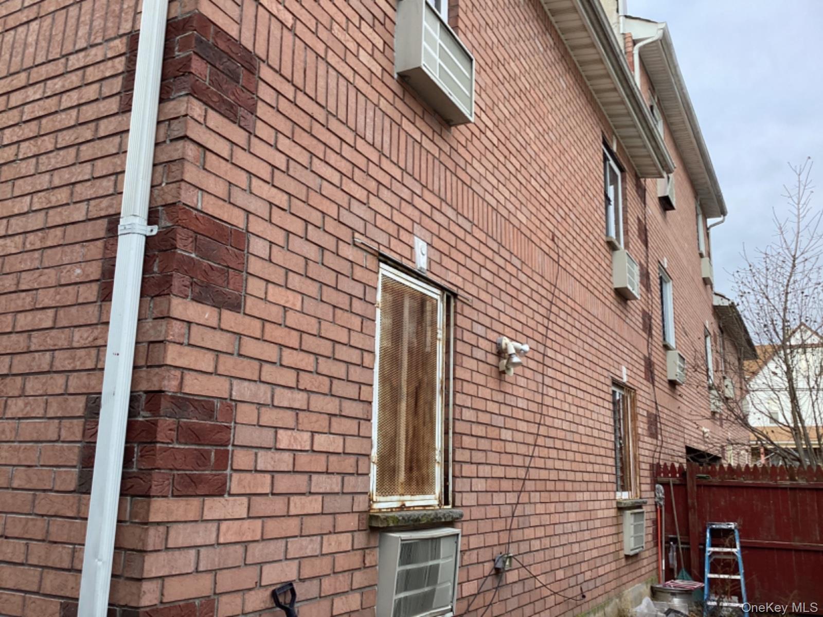 13-58 Pinson Street – For Sale photo 5