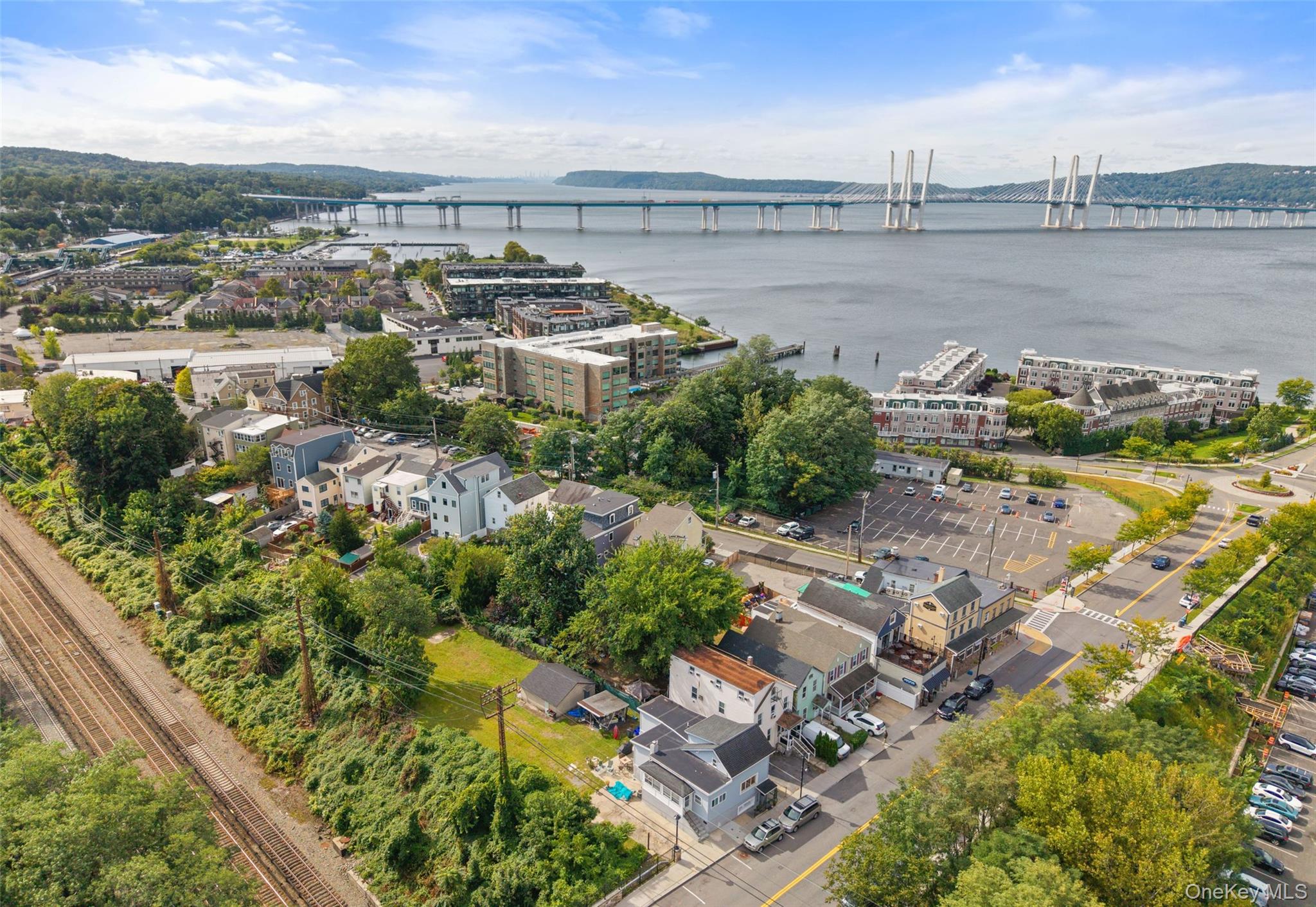 212 Beekman Avenue – For Sale photo 17