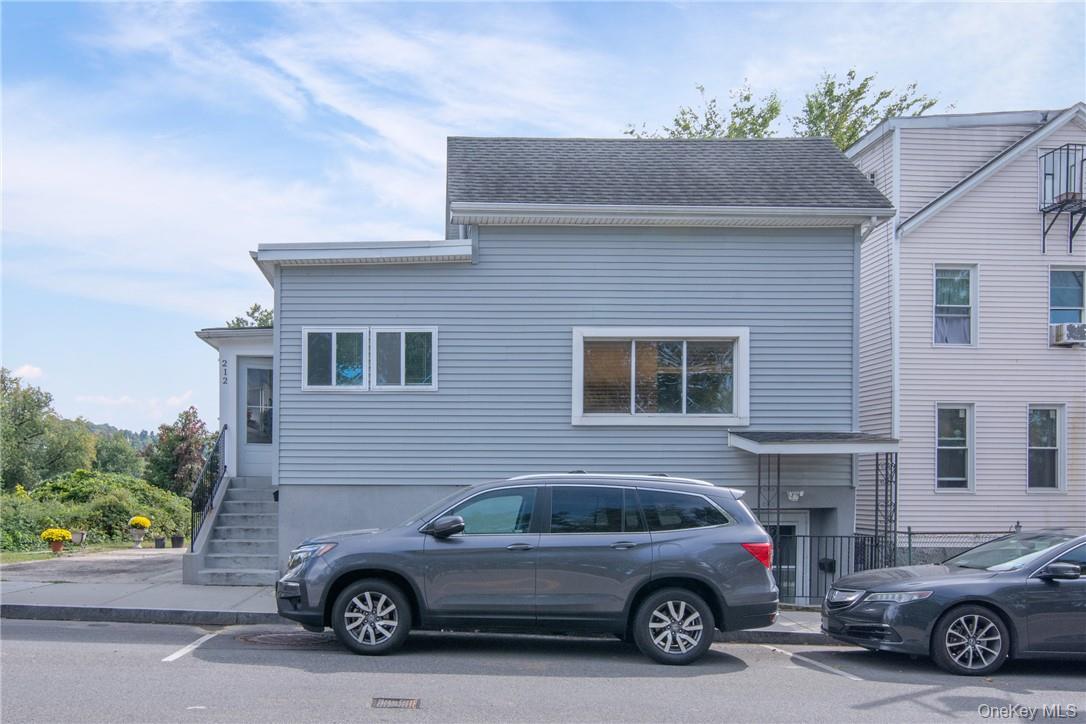 212 Beekman Avenue – For Sale photo 2