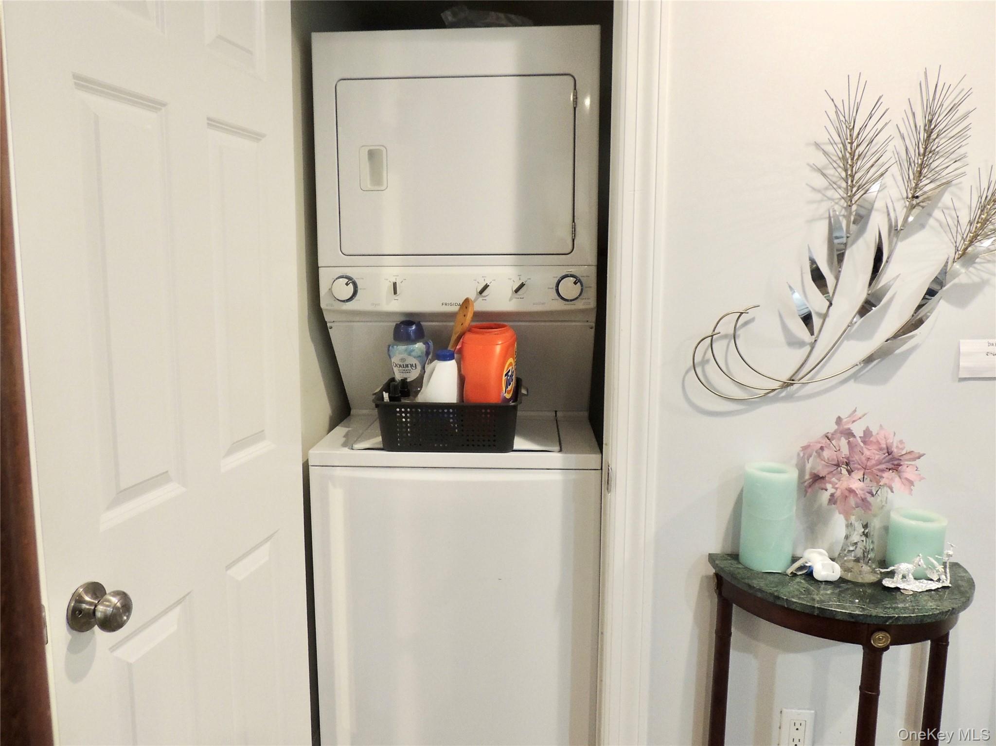 212 Beekman Avenue – For Sale photo 13