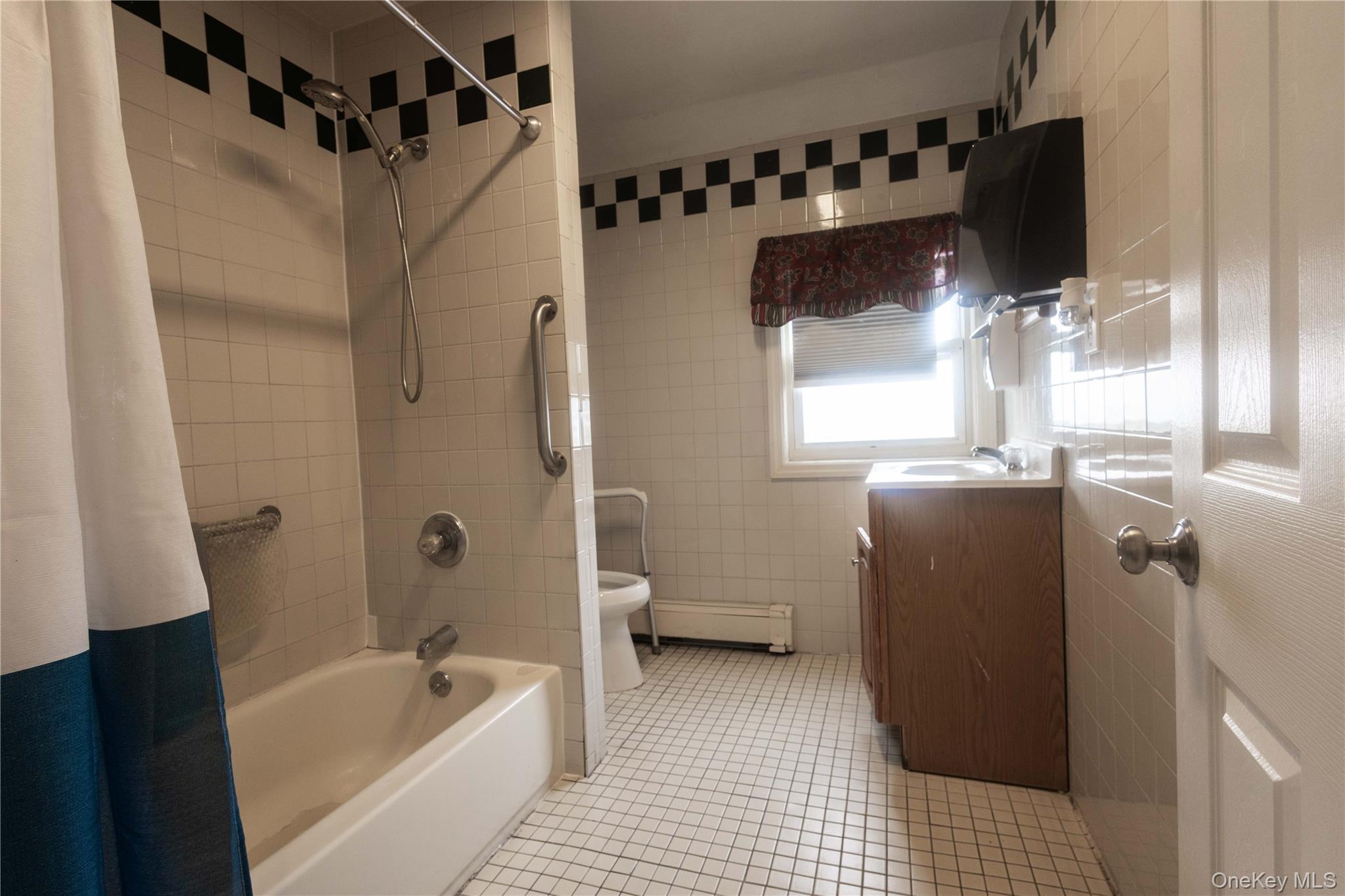 2 Old Cedar Swamp Road – For Sale photo 24