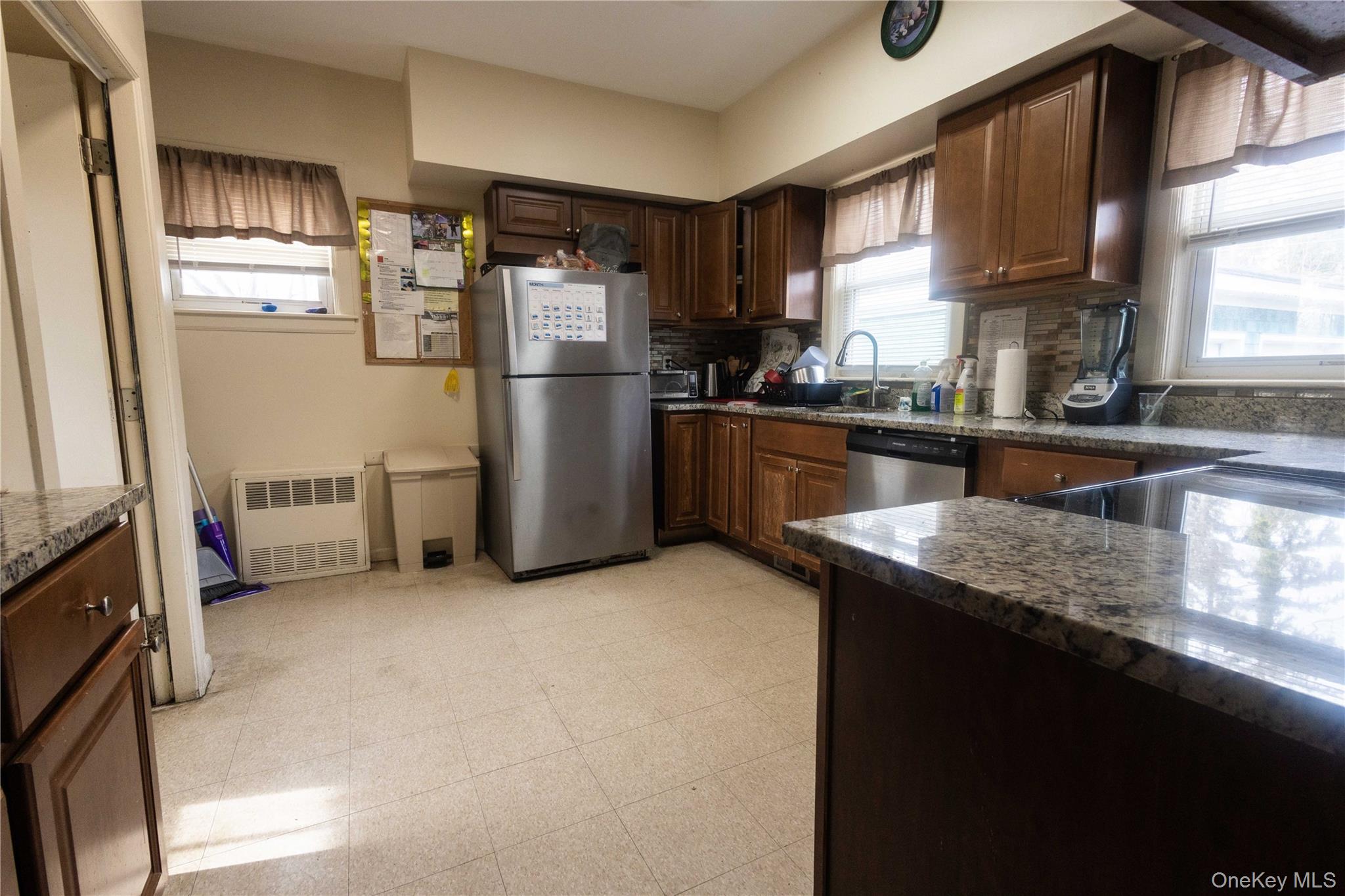 2 Old Cedar Swamp Road – For Sale photo 9