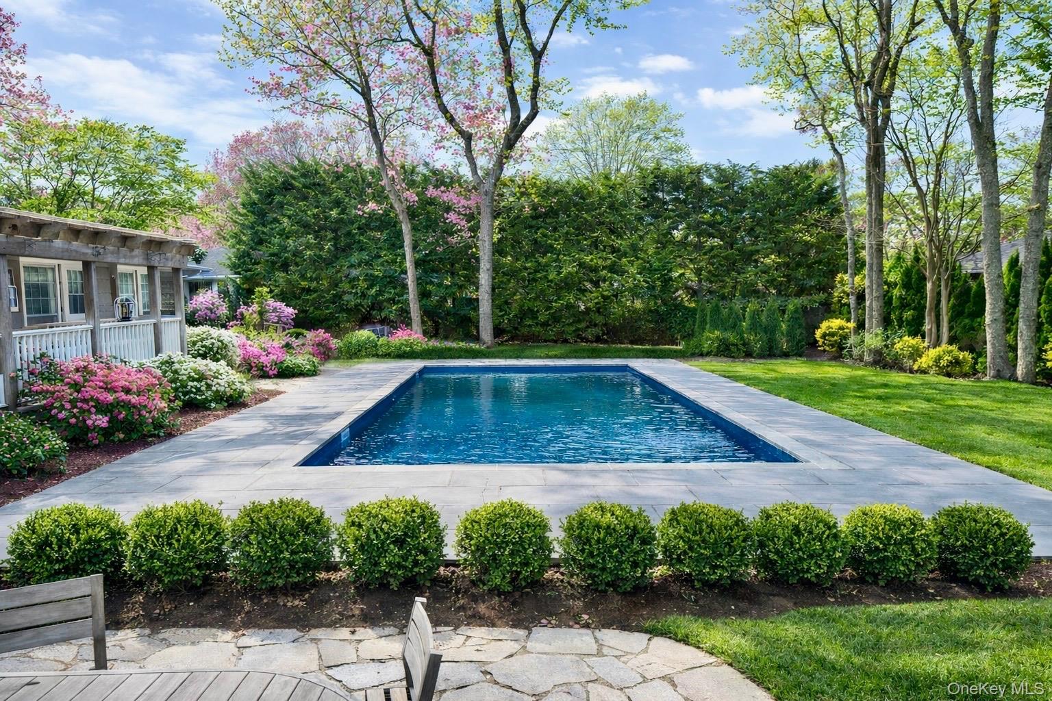 129 Lynncliff Road – For Rent photo 2