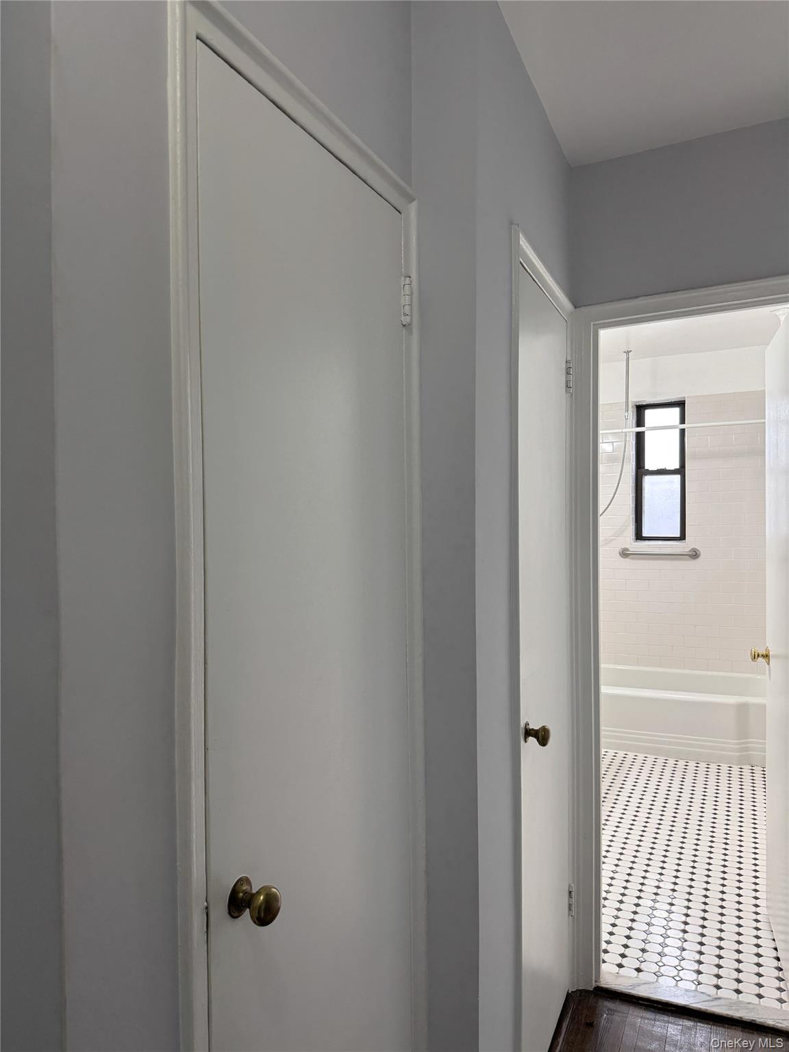 143-50 Hoover Ave, Unit 204 photo 16