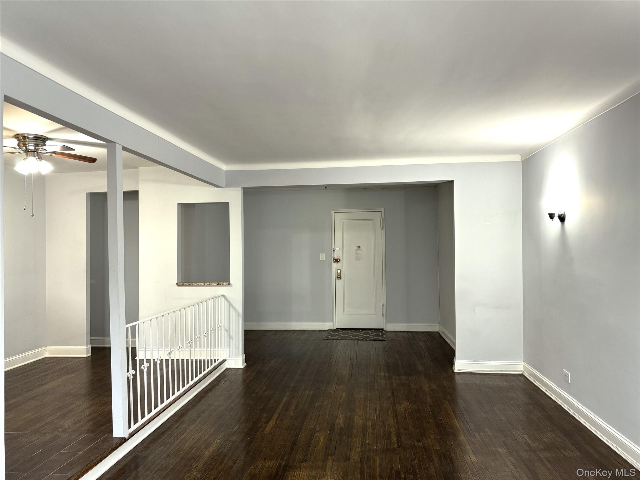 143-50 Hoover Ave, Unit 204 photo 3