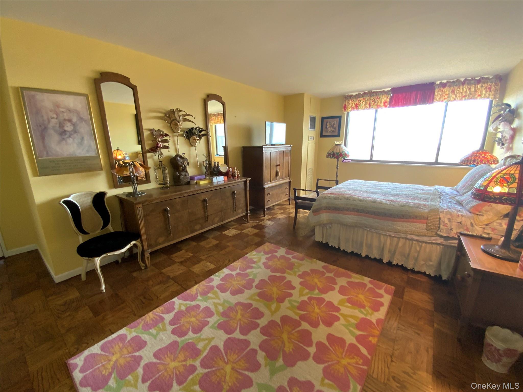 27110 Grand Central Parkway, Unit 33D photo 19