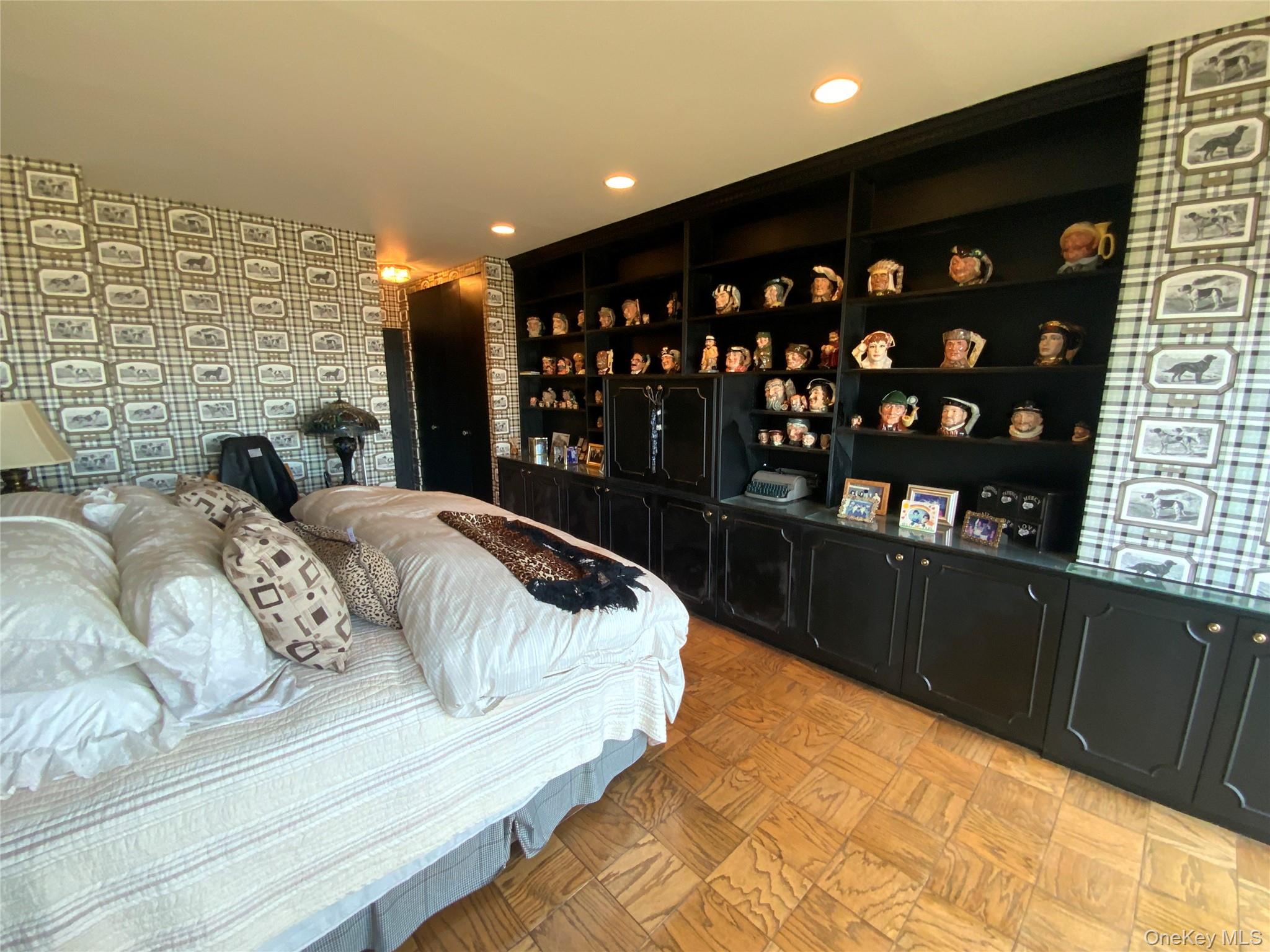 27110 Grand Central Parkway, Unit 33D photo 15