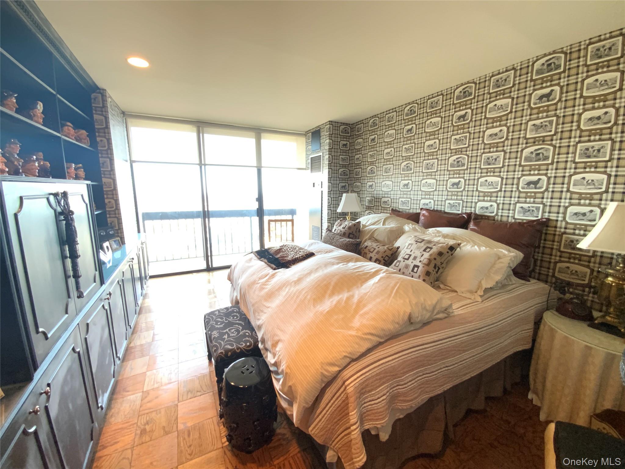 27110 Grand Central Parkway, Unit 33D photo 13