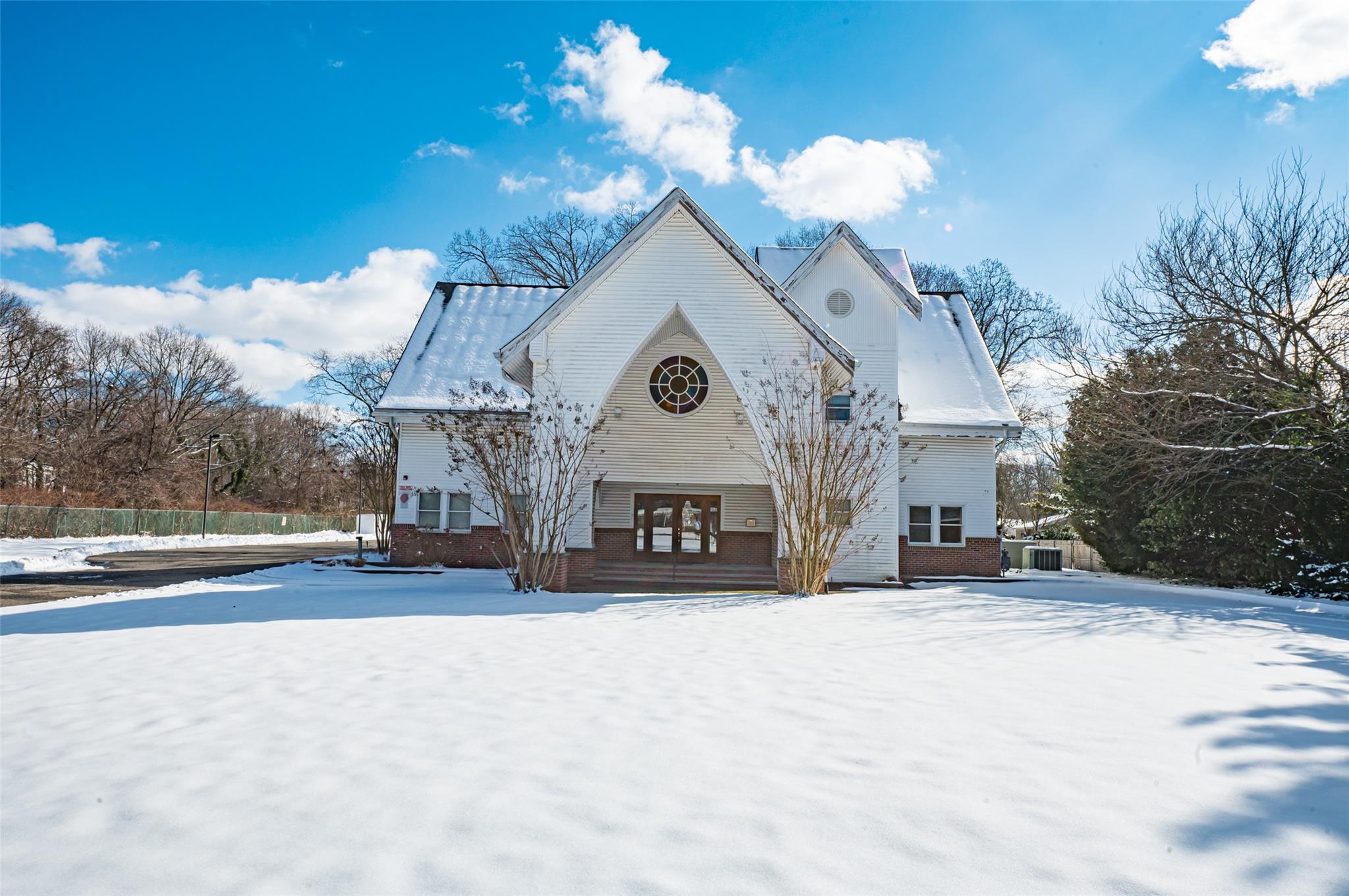 203 E Pulaski Road – For Sale photo 2