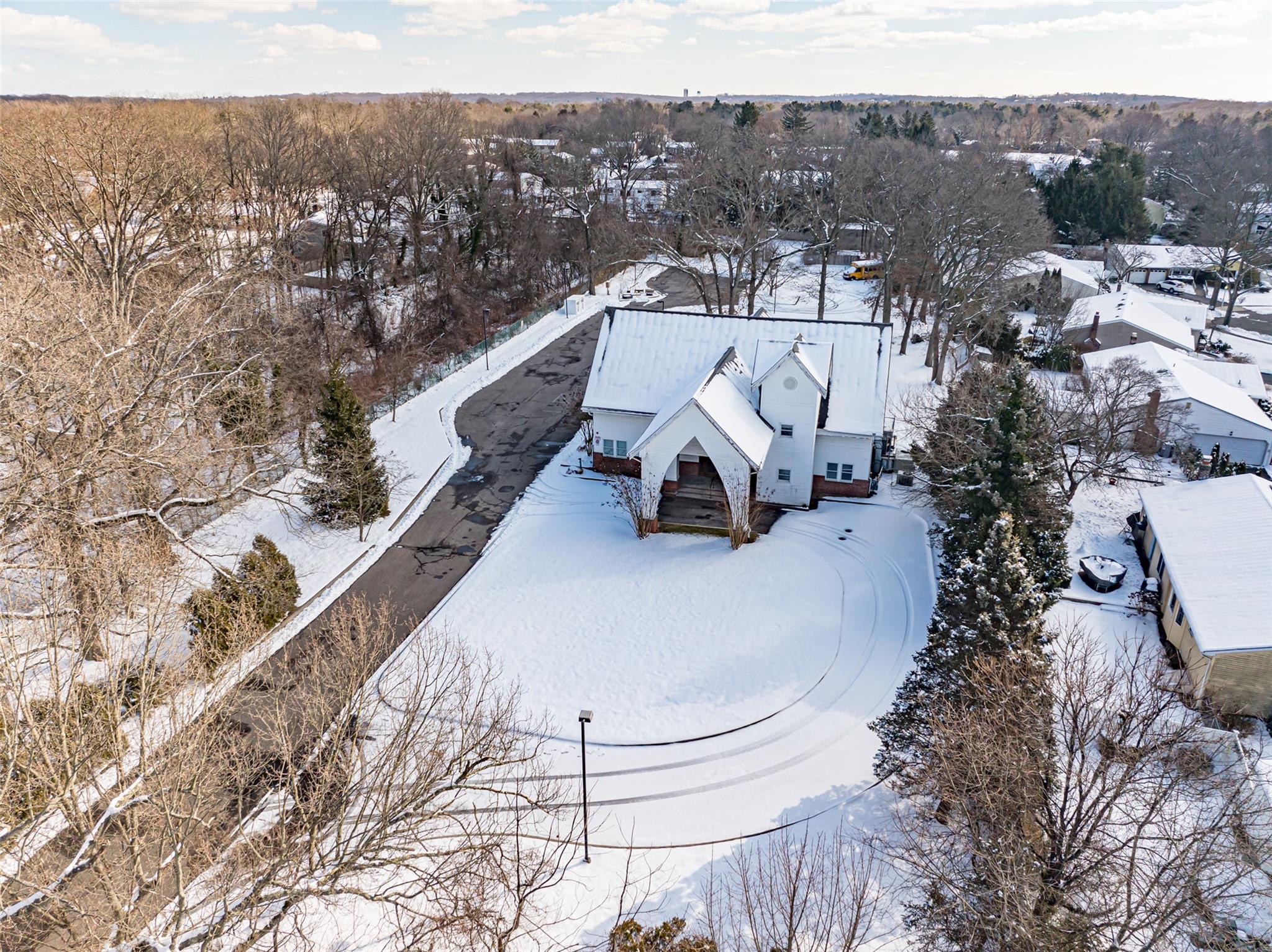 203 E Pulaski Road – For Sale photo 5