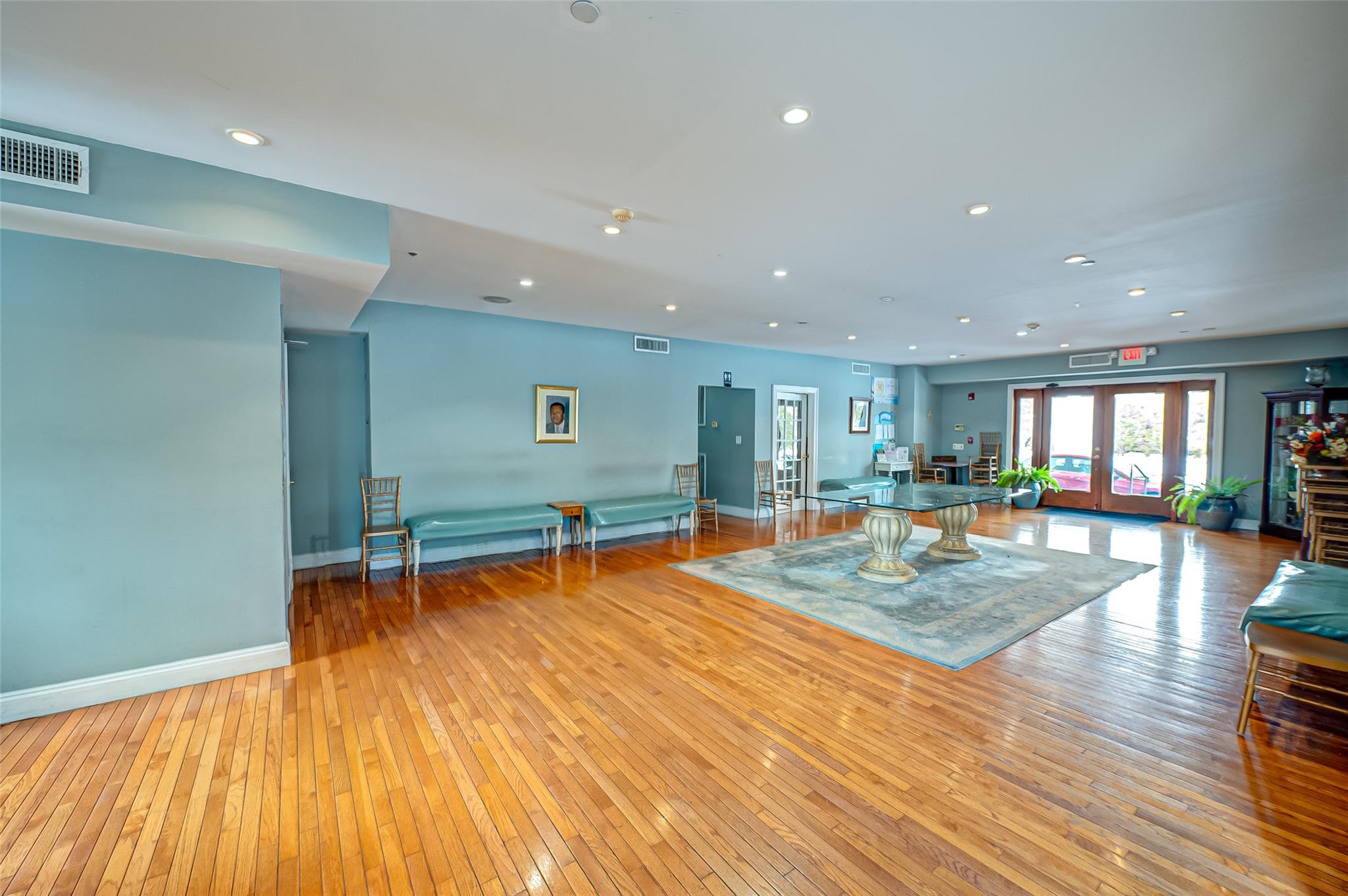 203 E Pulaski Road – For Sale photo 10