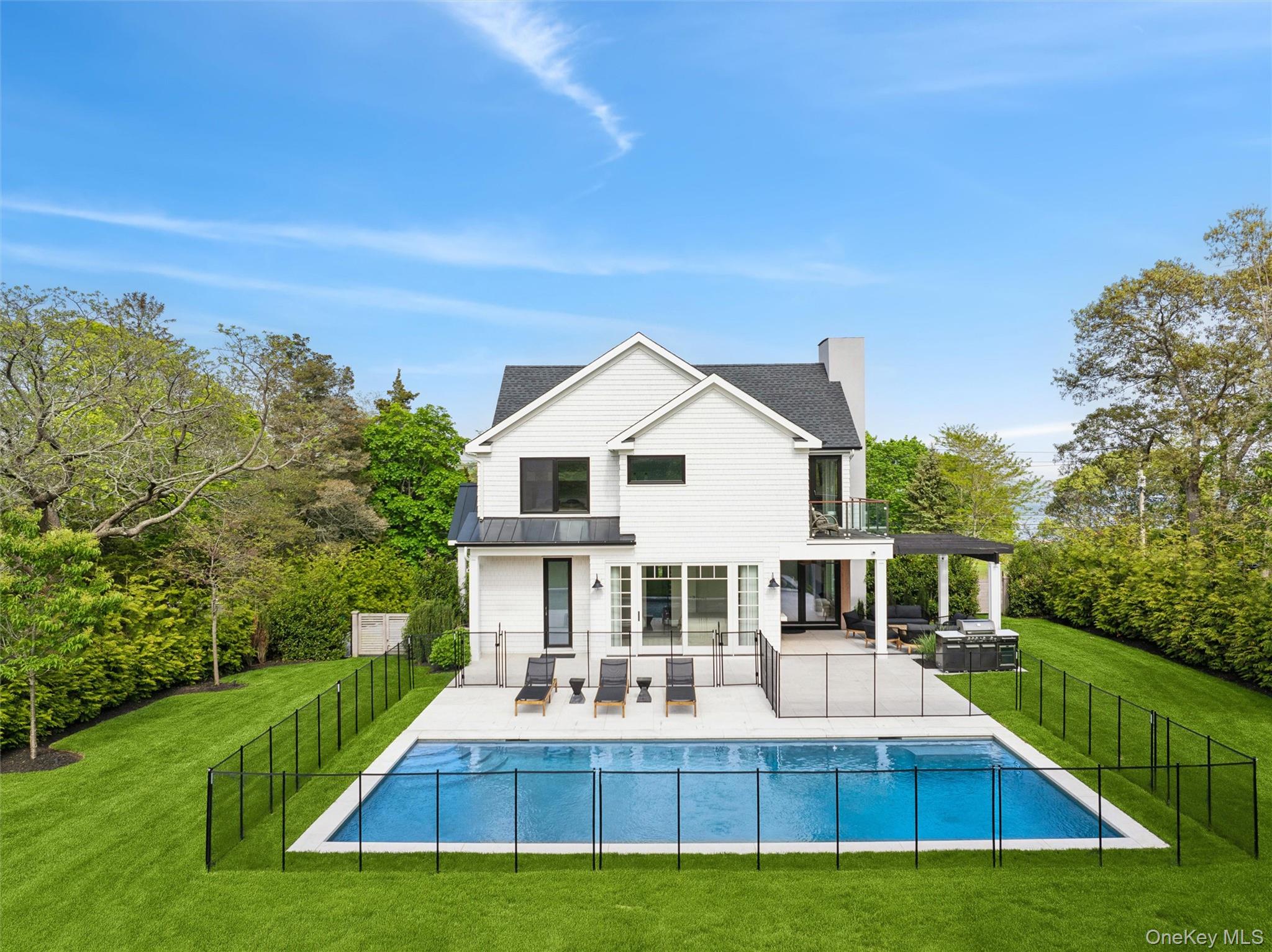 28 Canoe Place Road – For Rent photo 30