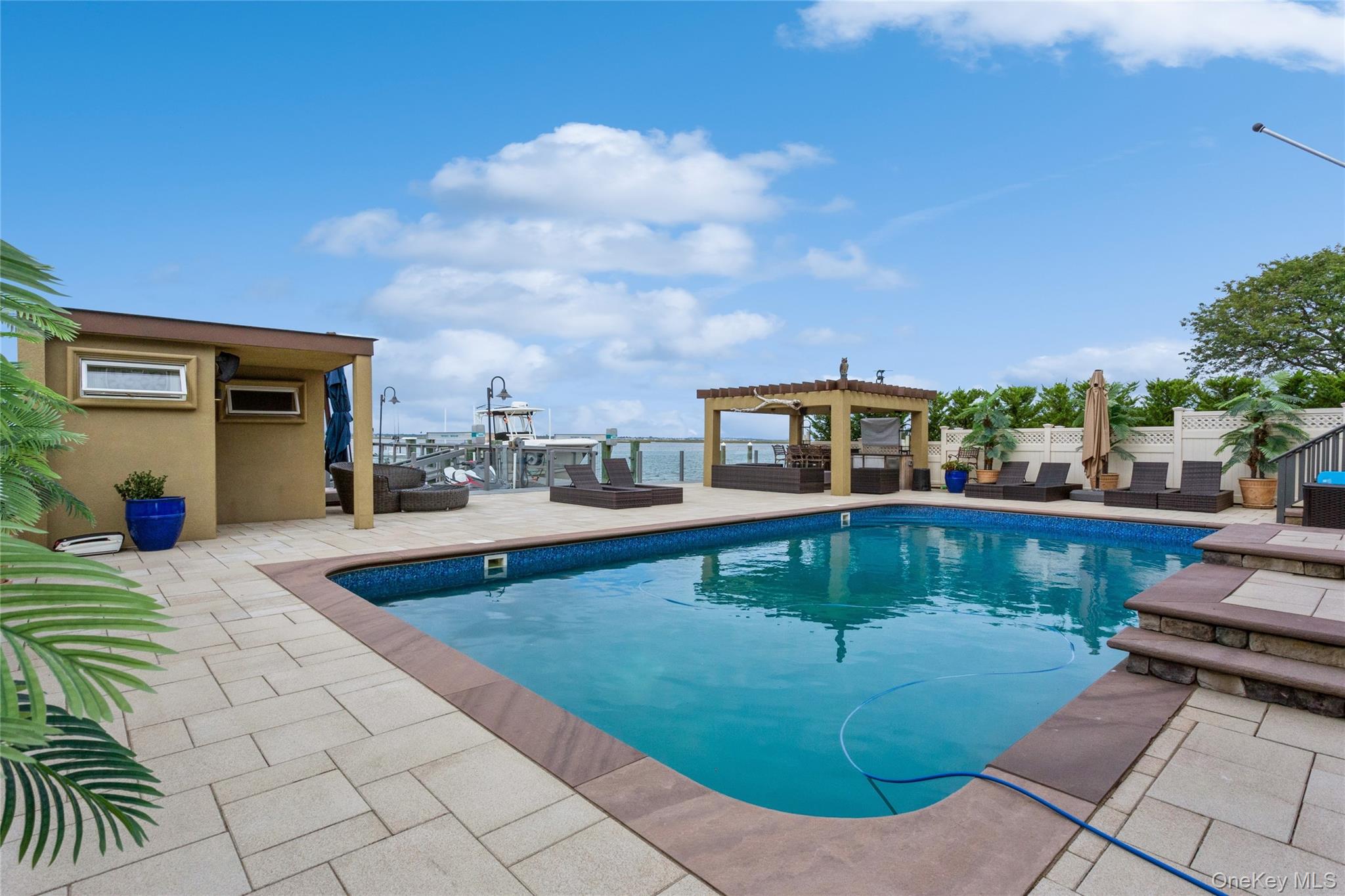 319 Harbor Drive – For Sale photo 4