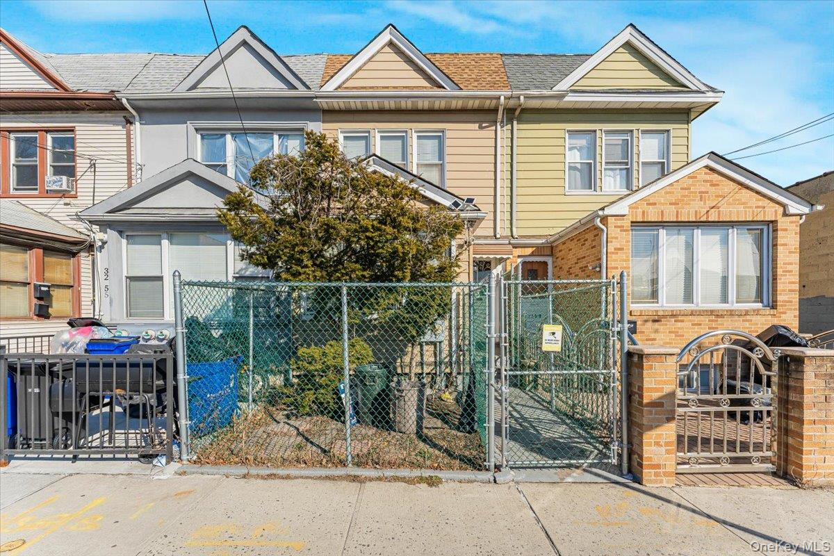 3257 110th Street – For Sale