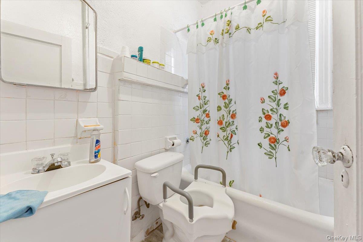 3257 110th Street – For Sale photo 10