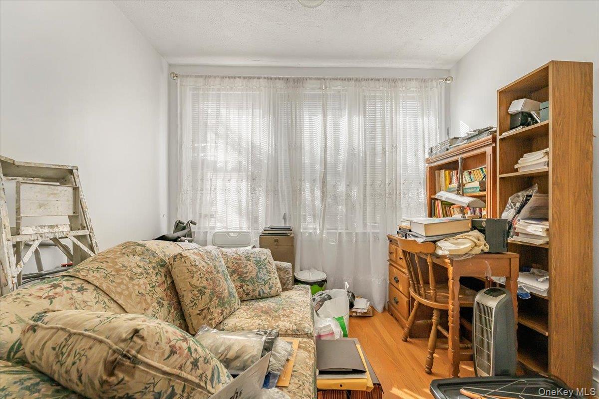 3257 110th Street – For Sale photo 2