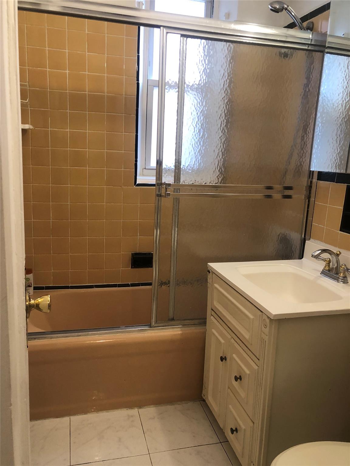 35-05 72 Street, Unit 2C photo 12