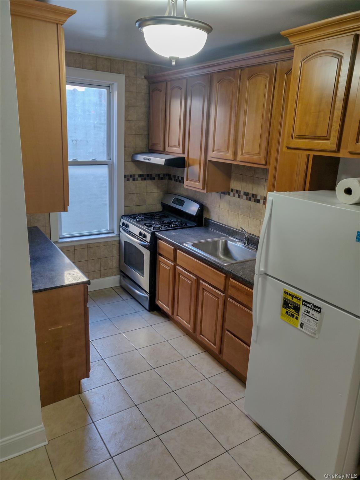 41-43 49 Street – For Sale photo 5