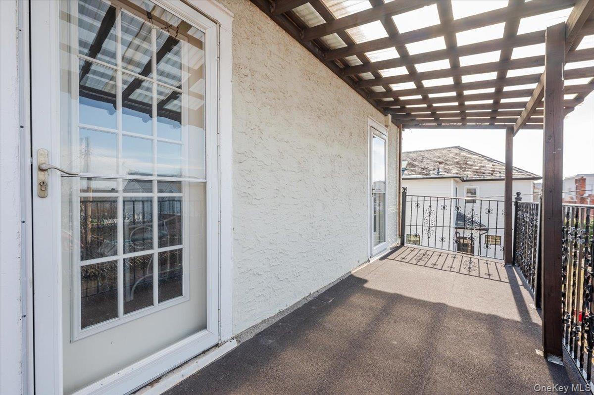 211 Laurelton Boulevard – For Sale photo 24