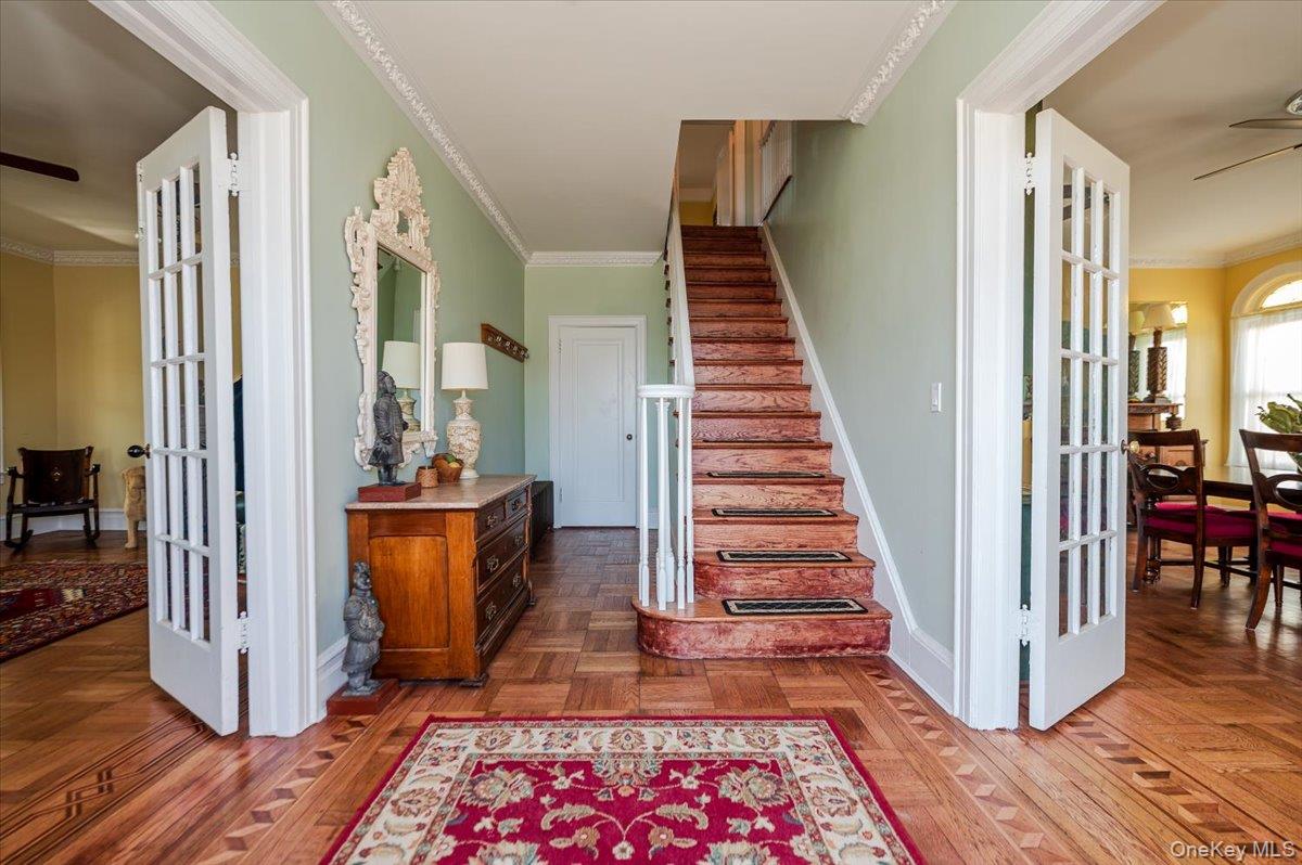 211 Laurelton Boulevard – For Sale photo 5