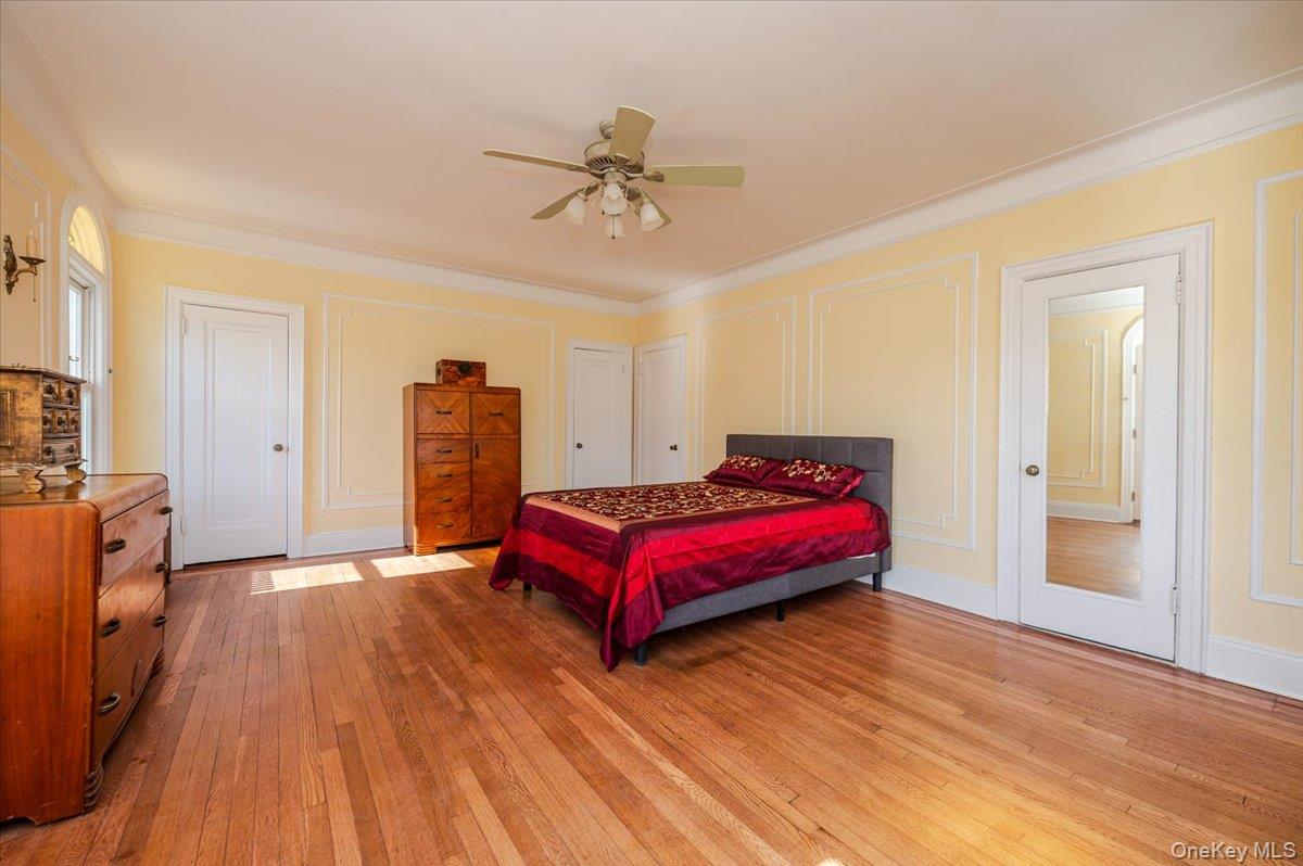 211 Laurelton Boulevard – For Sale photo 20