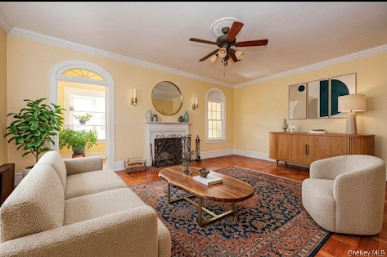 211 Laurelton Boulevard – For Sale