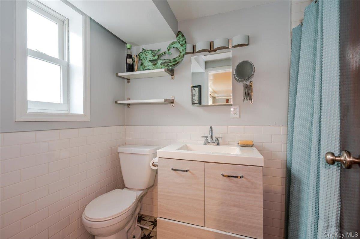 211 Laurelton Boulevard – For Sale photo 39