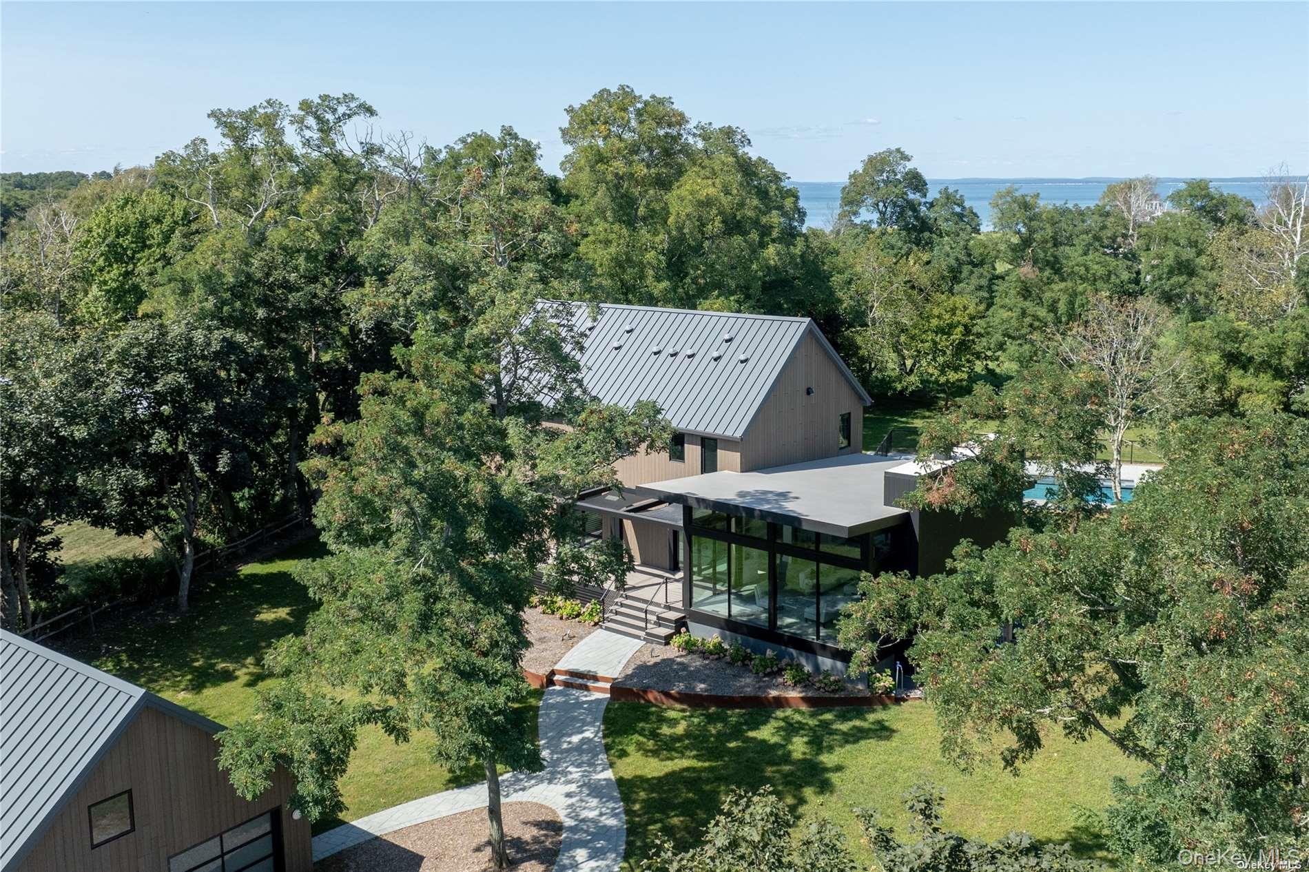 290 Windward Road – For Sale photo 6