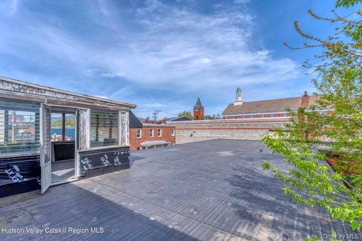 211 Main Street – For Sale photo 32