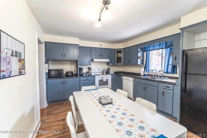 211 Main Street – For Sale photo 36