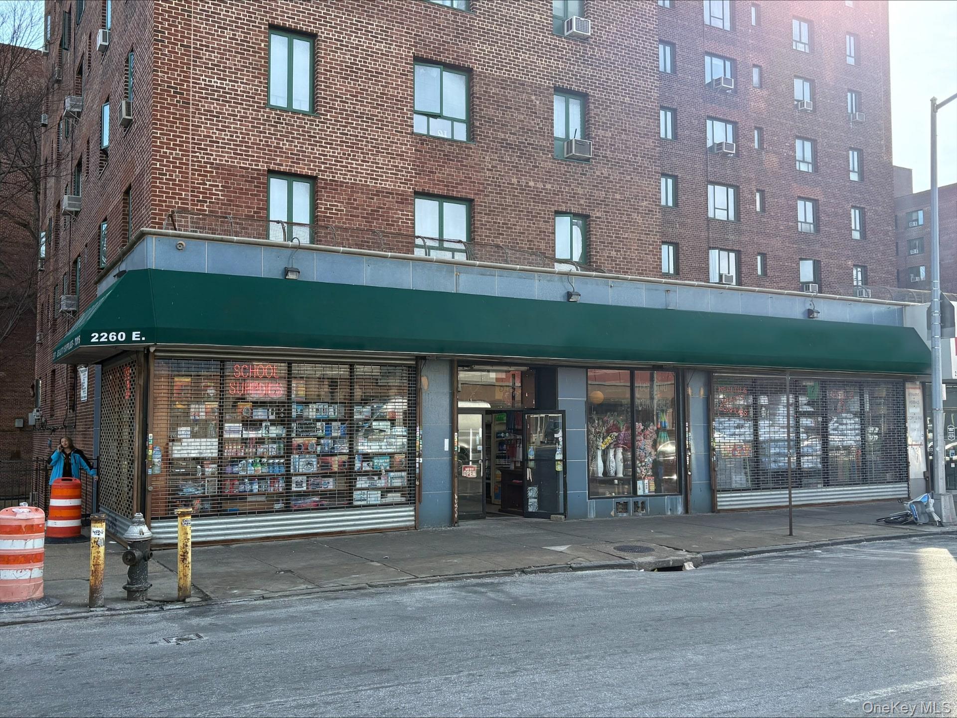 2260 E East Tremont – For Rent