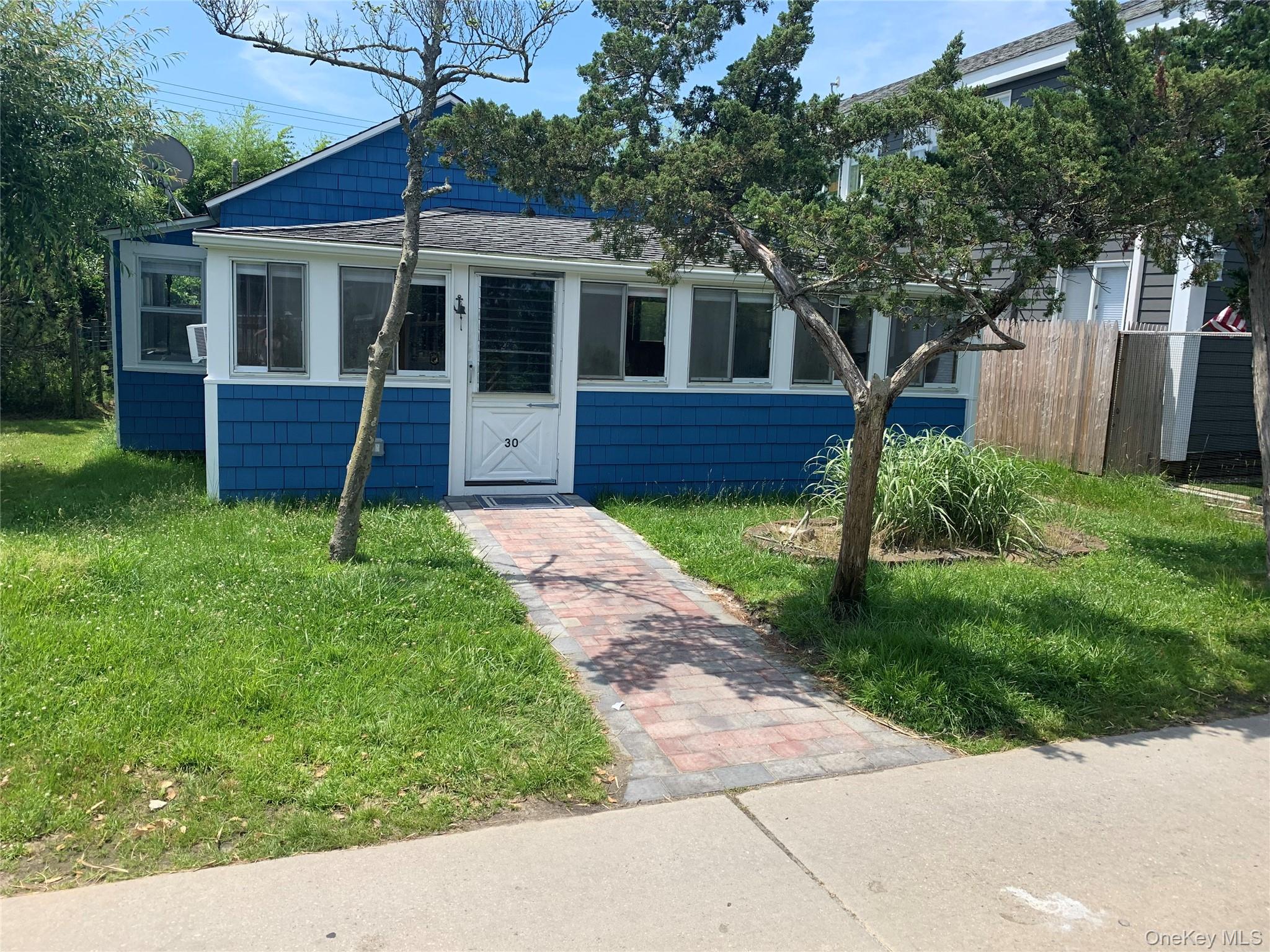 30 Bungalow Walk – For Rent