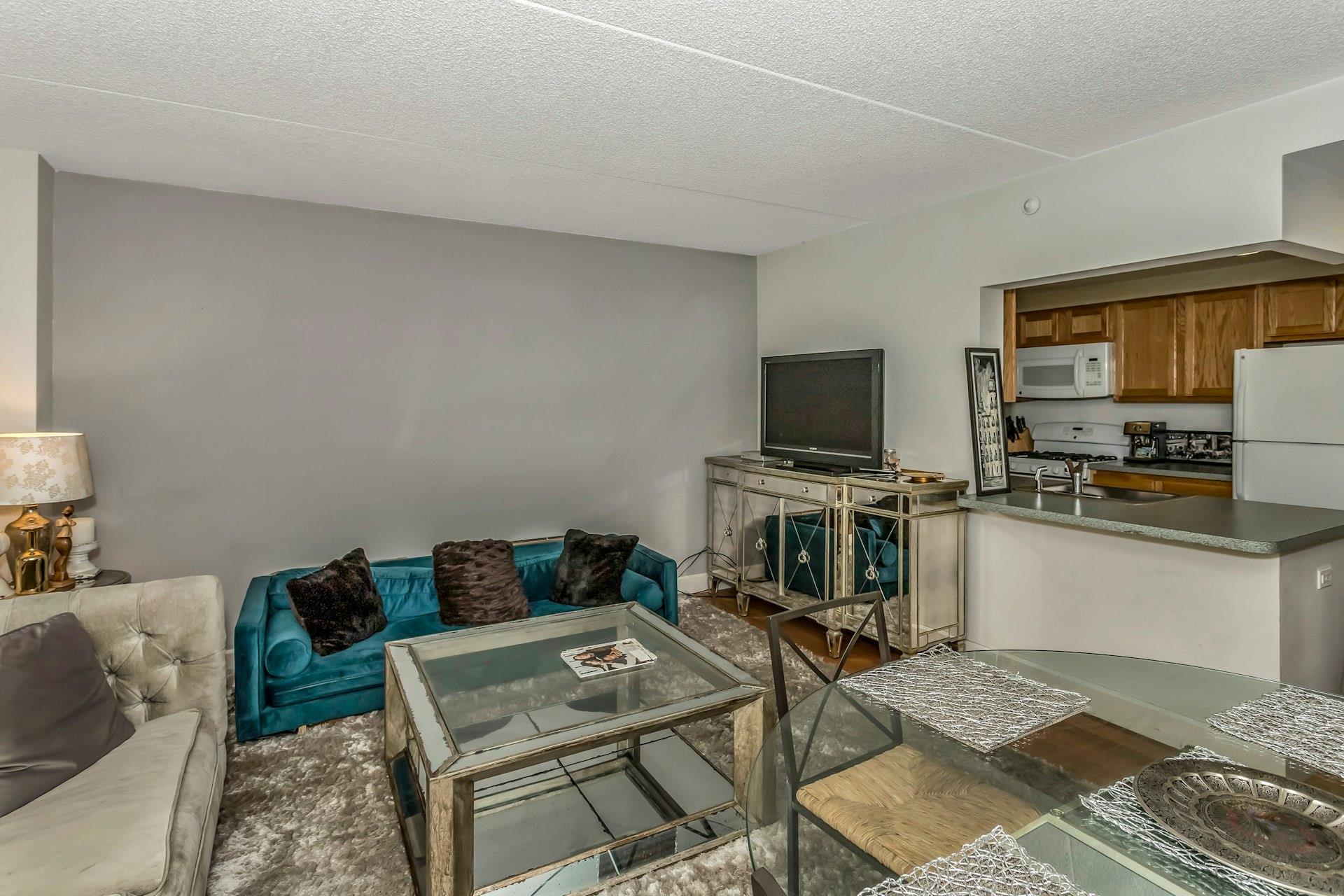 1885 Lexington Avenue, Unit 5B photo 12