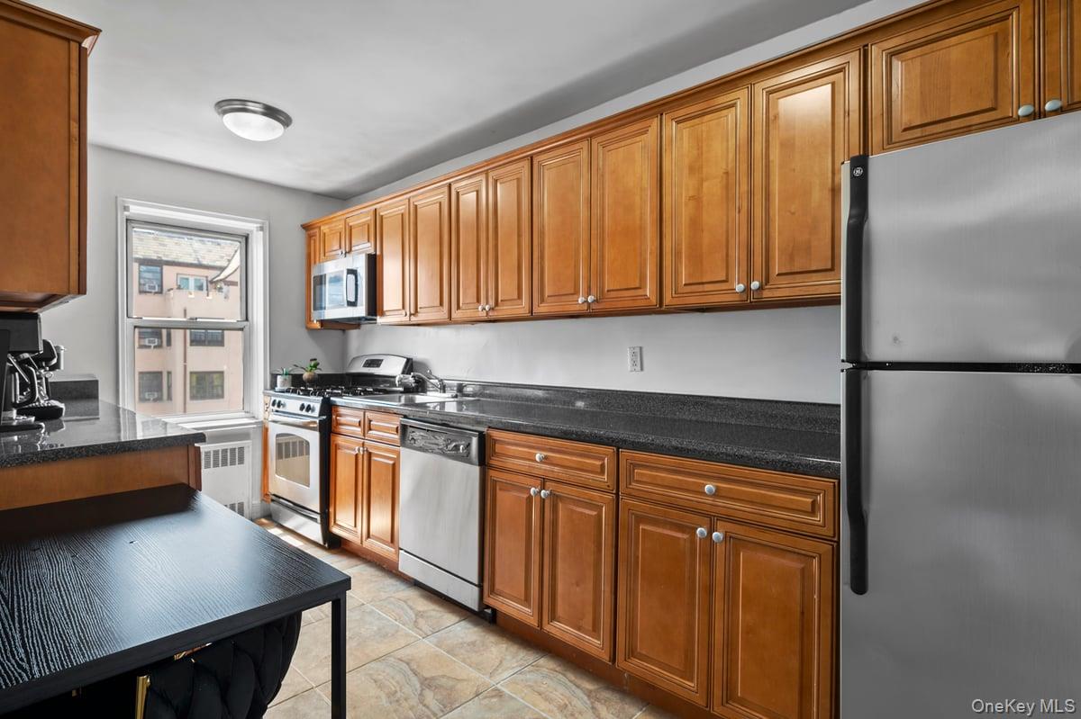 60 Locust Avenue, Unit 604A photo 10