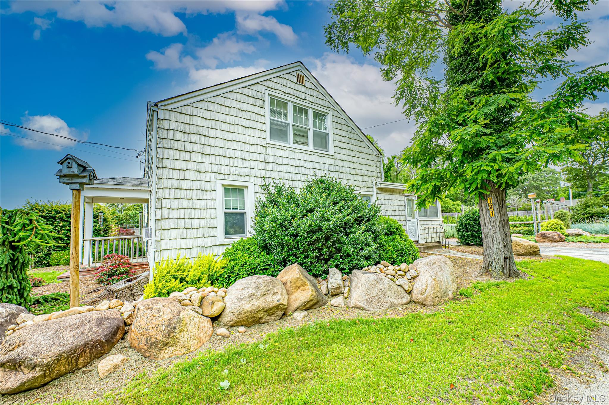 185-191 N Country Road – For Sale photo 12