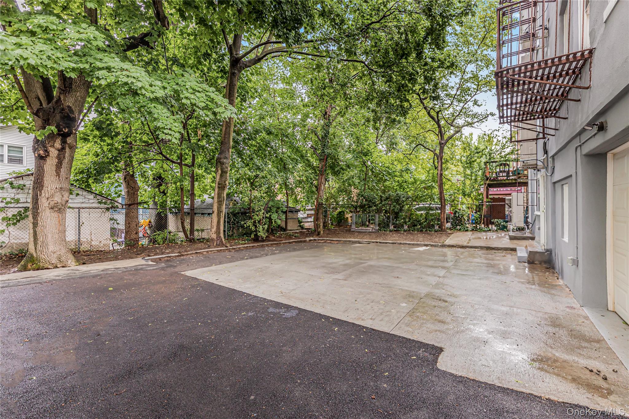 6140 Delafield Avenue – For Sale photo 41