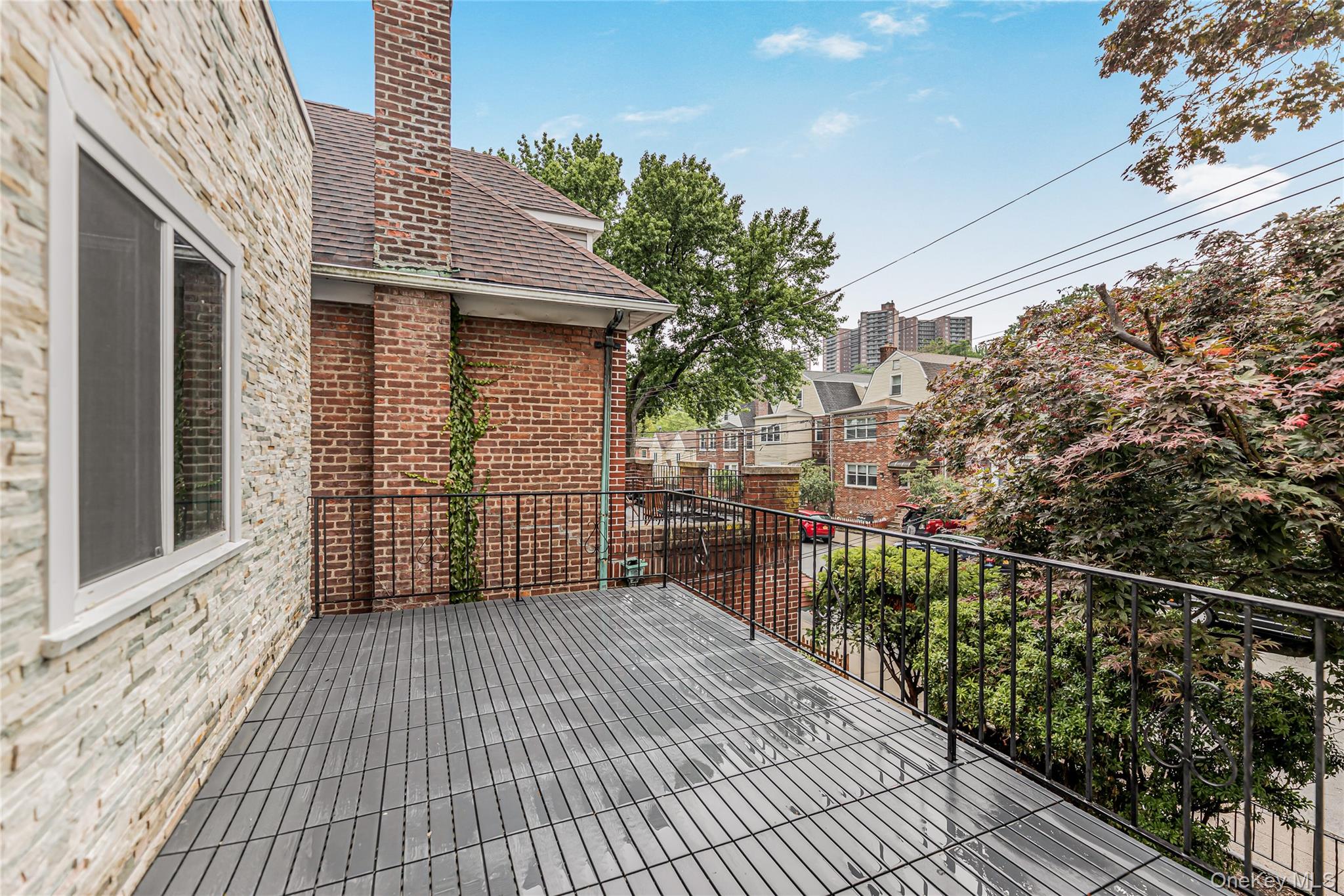 6140 Delafield Avenue – For Sale photo 4